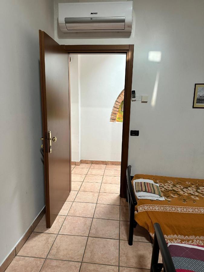 Agriturismo La Rasdora Porto Mantovano Eksteriør billede