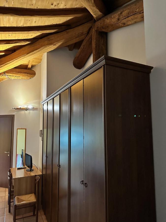 Agriturismo La Rasdora Porto Mantovano Eksteriør billede